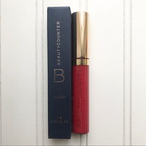 NWB Beautycounter Lip Gloss in Ruby